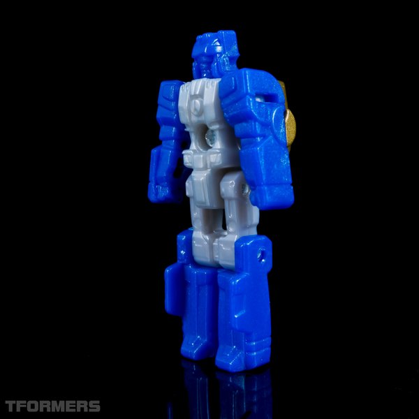 TFormers Titans Return Gallery   Siege On Cybertron Metalhawk 34 (34 of 91)